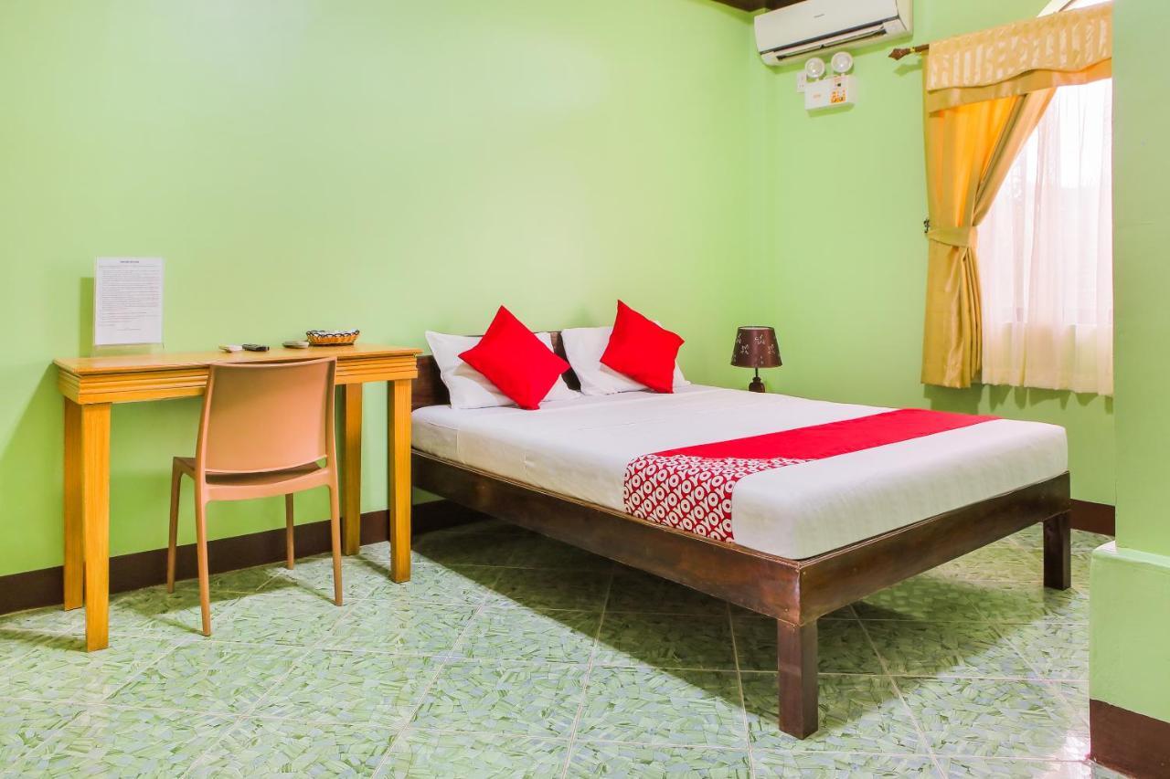 Oyo 422 Villa Emilia Pension House Panglao Eksteriør bilde